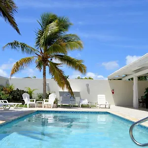 Hotel Yoyita Suites Aruba, Palm Beach